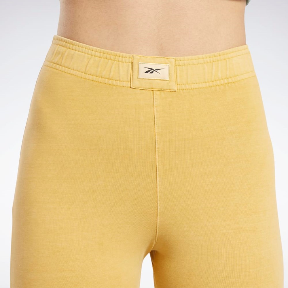 Reebok Classics Natural Dye Legging Shorts Bright Ochre | RBUJP5201